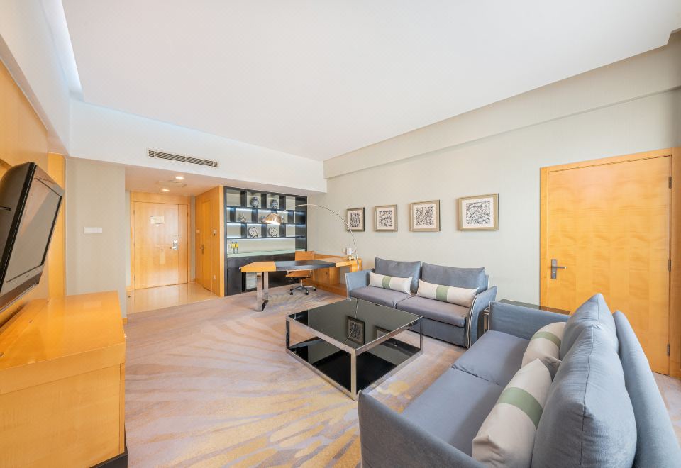 假日豪华行政大床套房