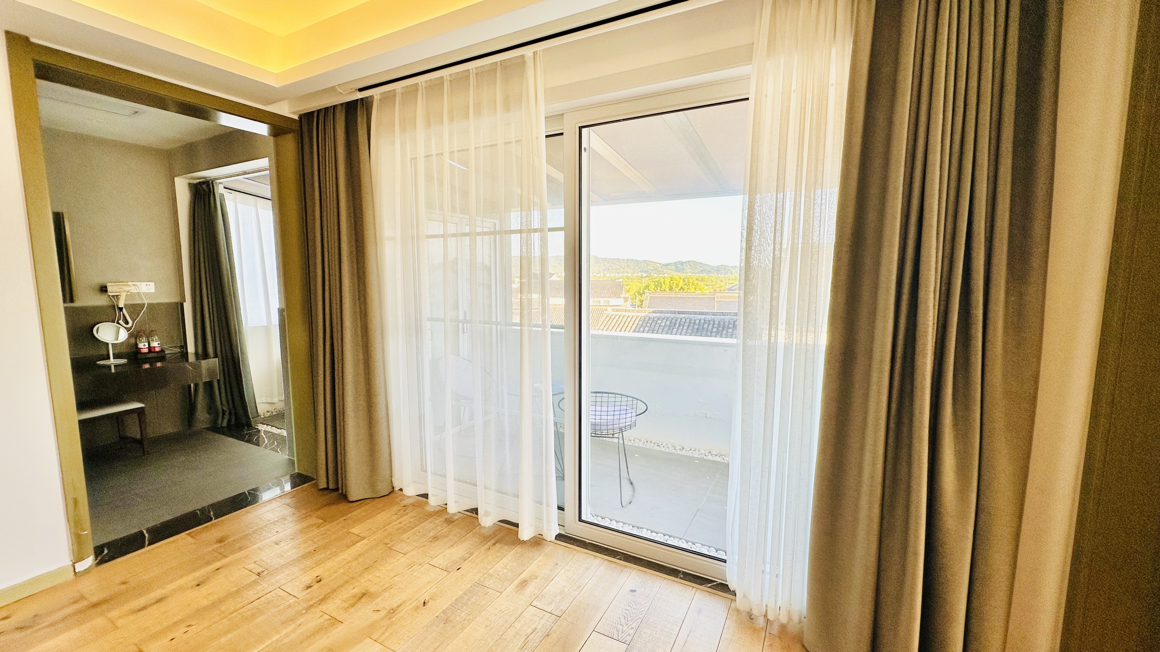 自逍遥·大床房（星空浴缸+巨幕投影+阳台）