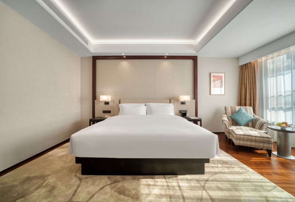 ZhouShan CaiFu HotelRenewed Double Bed Room (Sleep-Inducing Latex Pillow + Screen Casting + Mini Fridge)