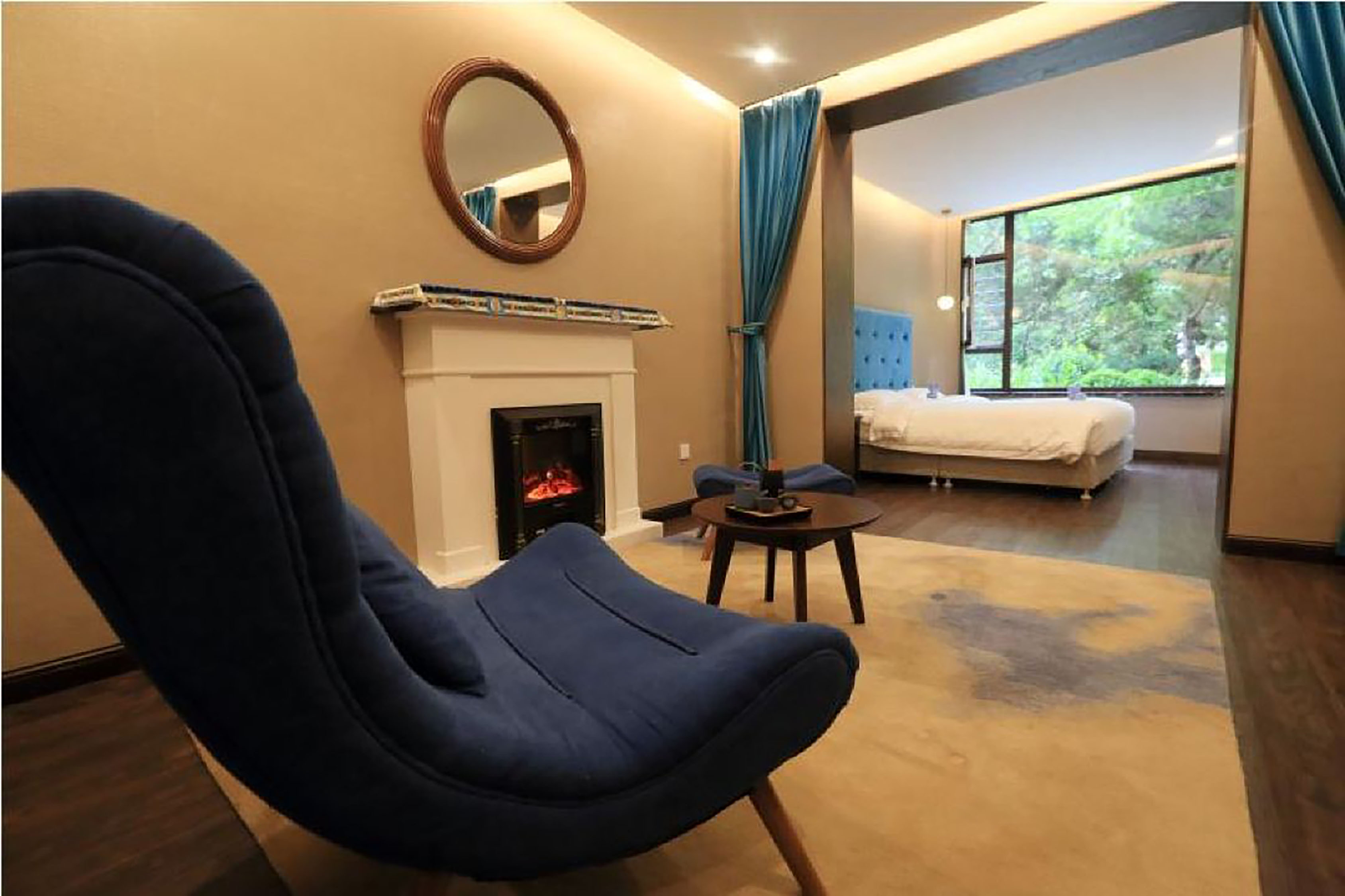 林间墅听海大床房（围炉夜话）