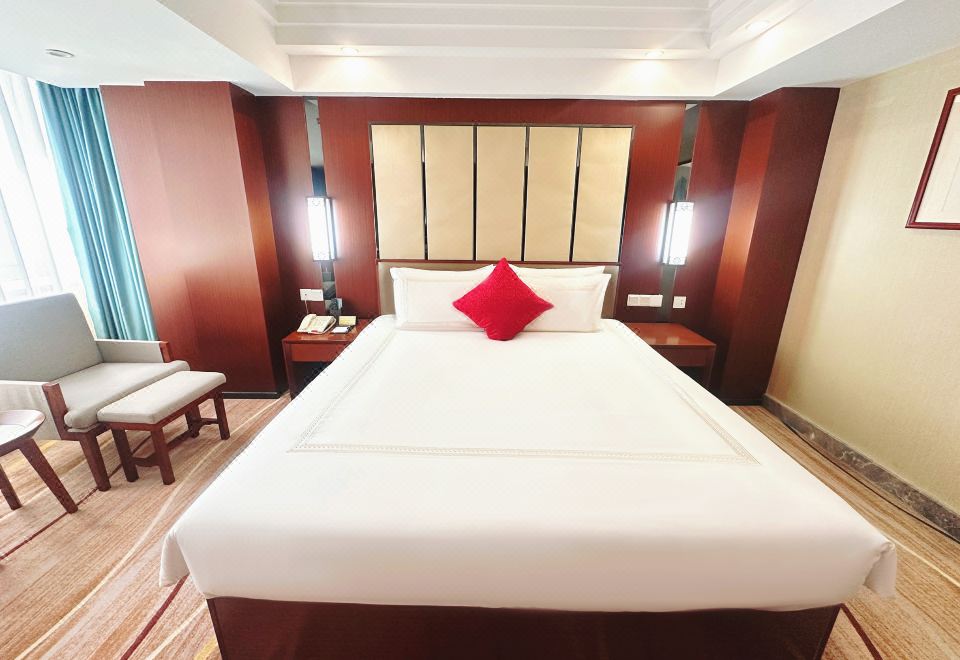 商务套房（阳光城景+商务会客客厅）