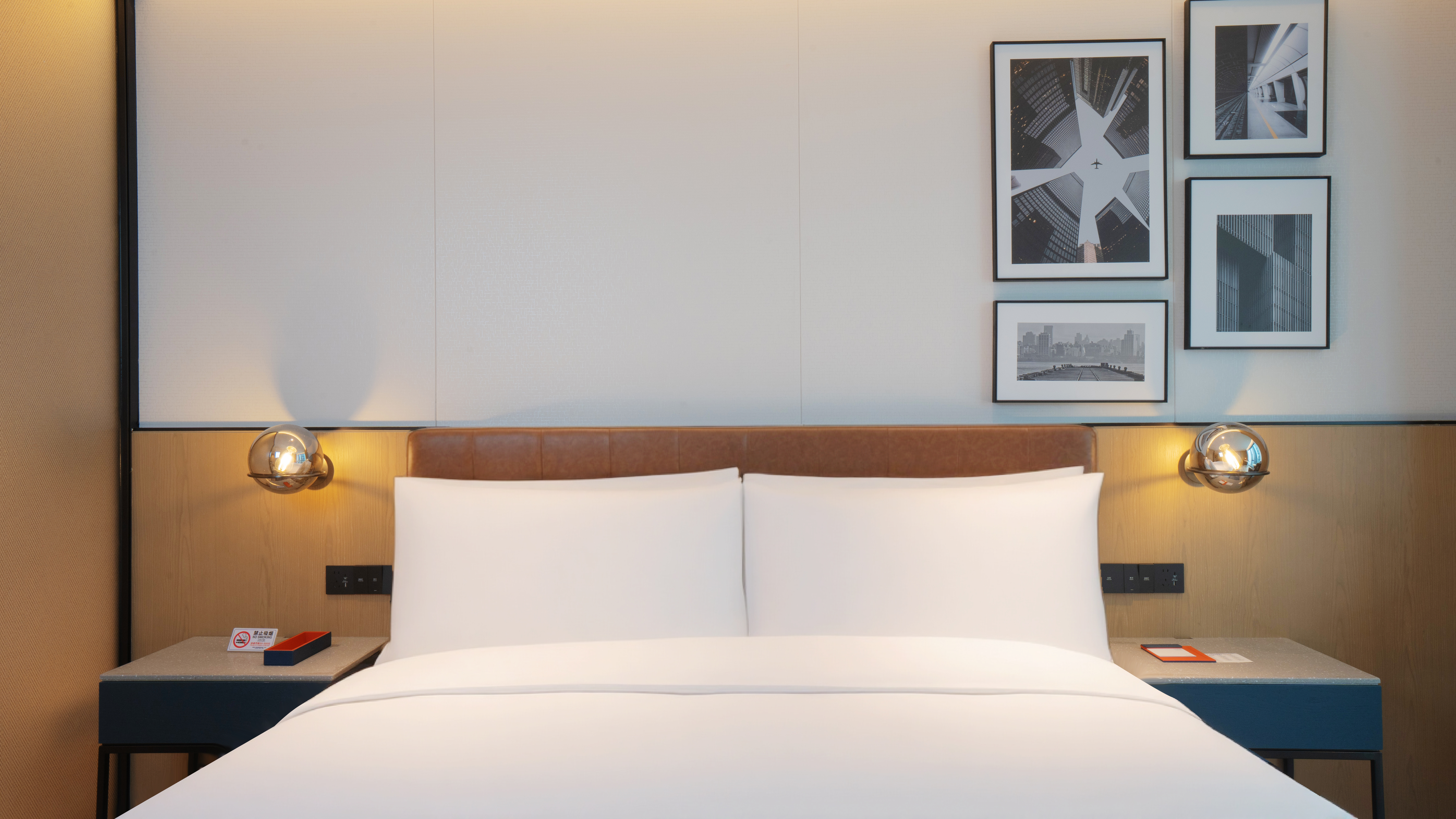 Queen Room with City View