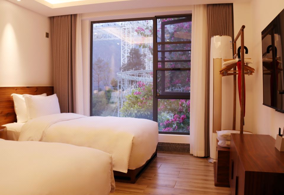 FUZHOU ROYAL HOT SPRING HOTEL & RESORTQingyun Pavilion - Travel Villa(Two Bedrooms And One Living Room+indoor Hot Spring Pool)