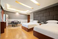 Cady Hotel
