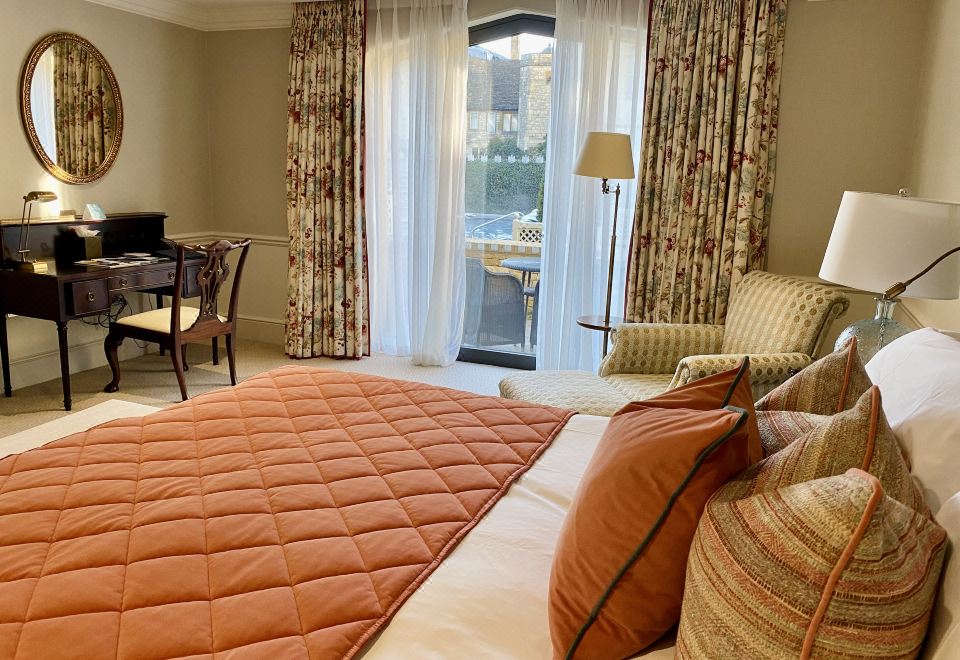 豪华房带庭院,泳池