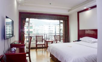 Long Zhou Hotel