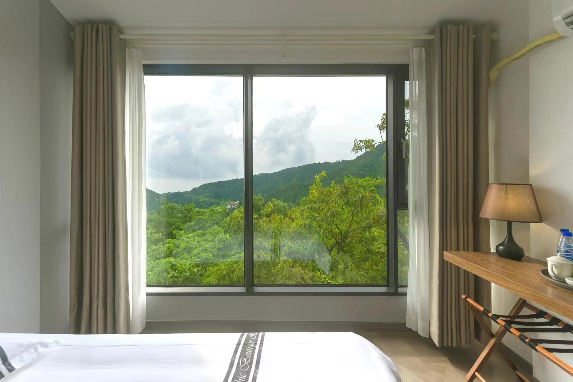 云巅｜观景双床房（超大观景玻璃）