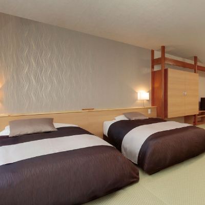 【禁煙】東館／和モダンツイン（４～６名） 温泉＆和洋中バイキング　白樺湖　白樺リゾート　池の平ホテル クーポン