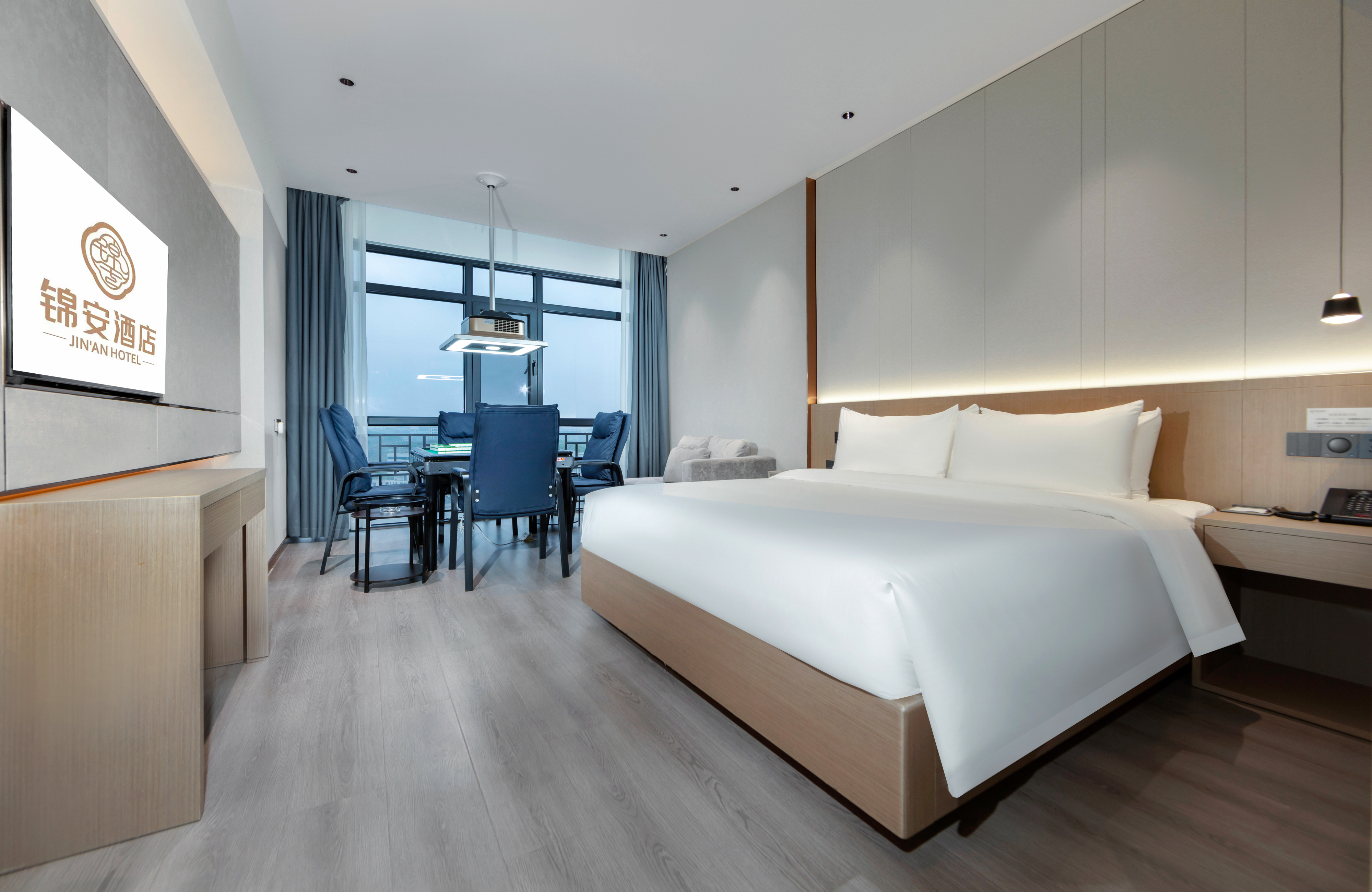 Queen Room With Mahjong