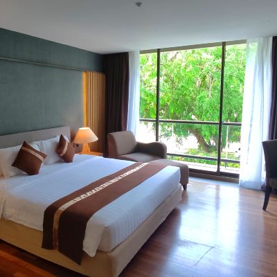 高級房 巴塔姆海景假日酒店優惠