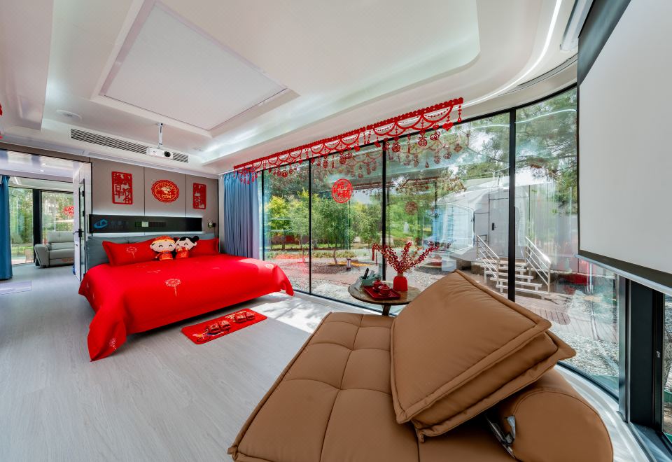 豪華太空艙大床房-豪享270度園林美景