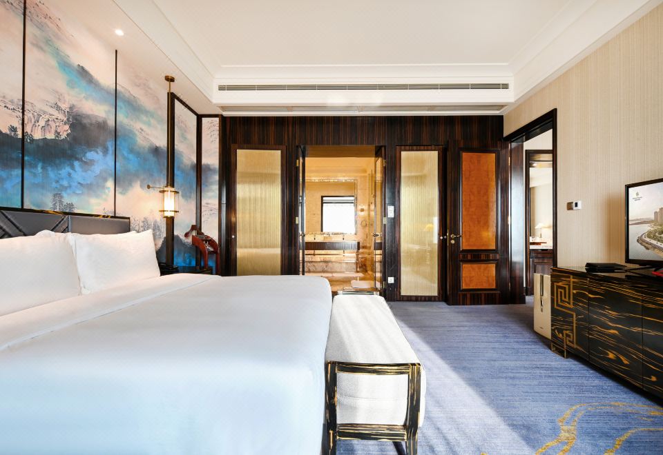 Chateau Star River QingdaoSuite With Sea View