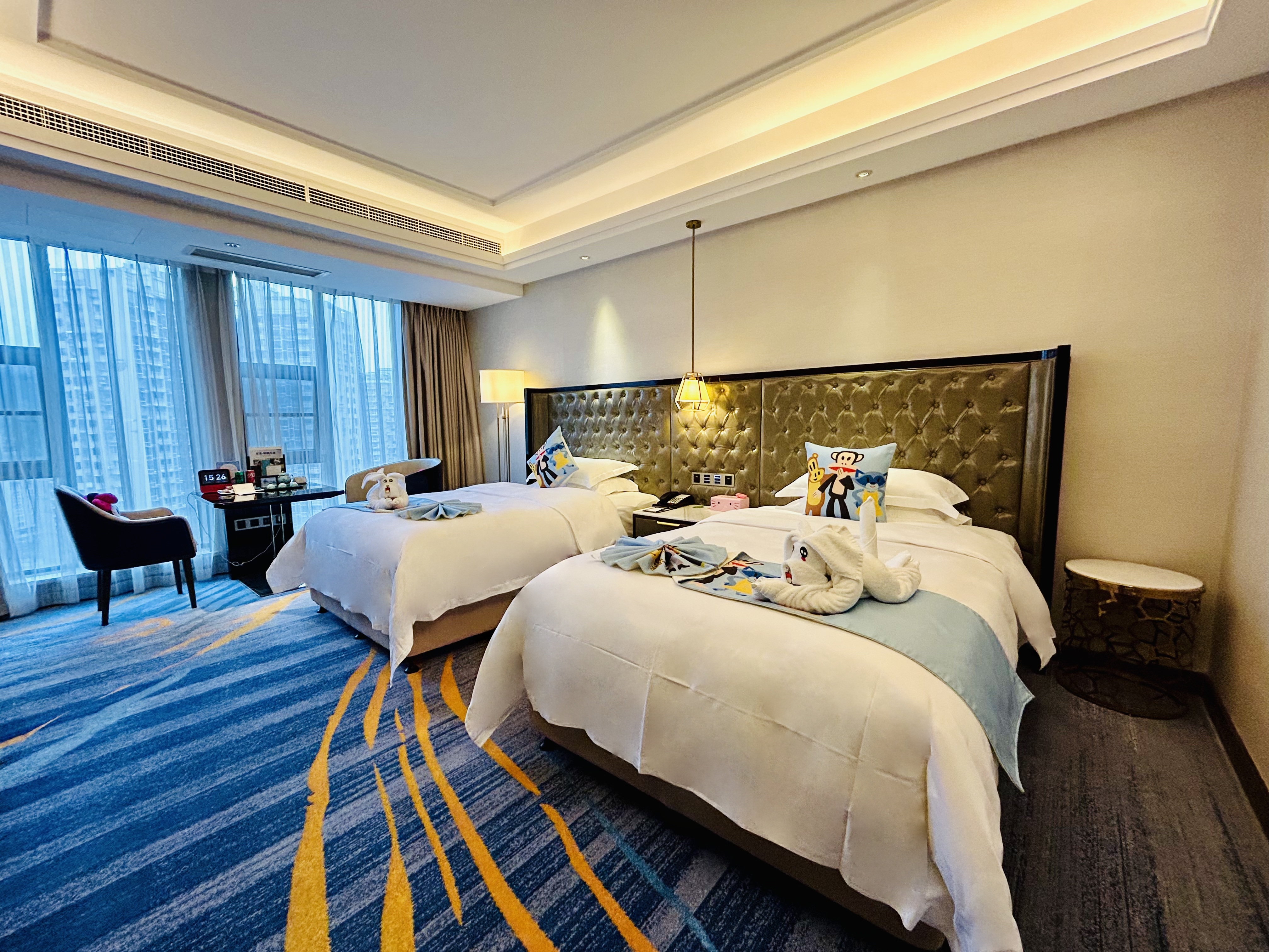 逗趣·乐园亲子房（静谧双床+上下床+天猫精灵）