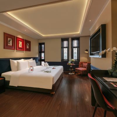 Junior Double - Window - City View The Light Hotel Promo Code