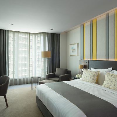 Deluxe Club Room King Bed