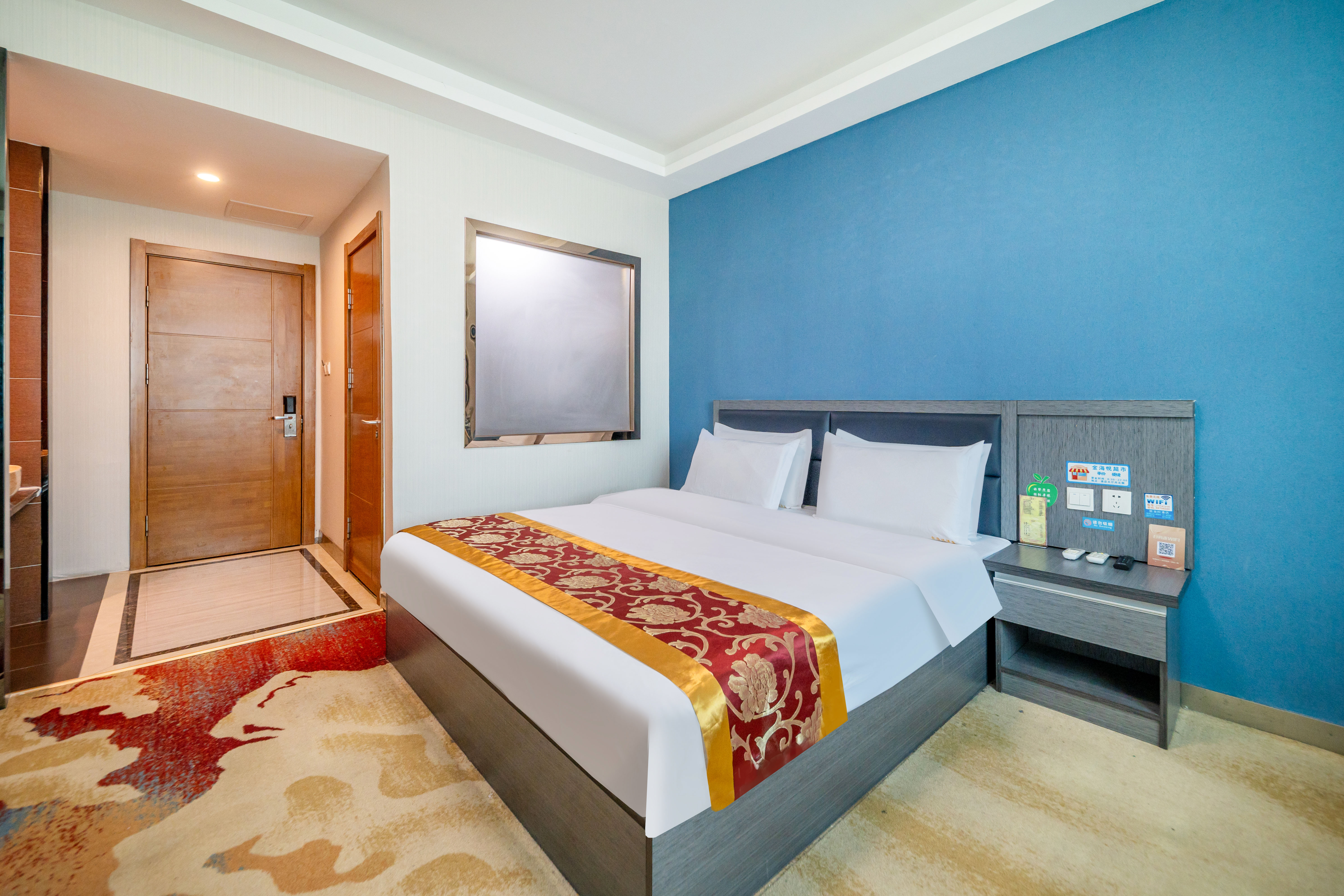 悦享·行政大床房|高空景观|沙发茶几|55寸电视