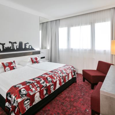 Comfort Room Arcotel Nike Promo Code