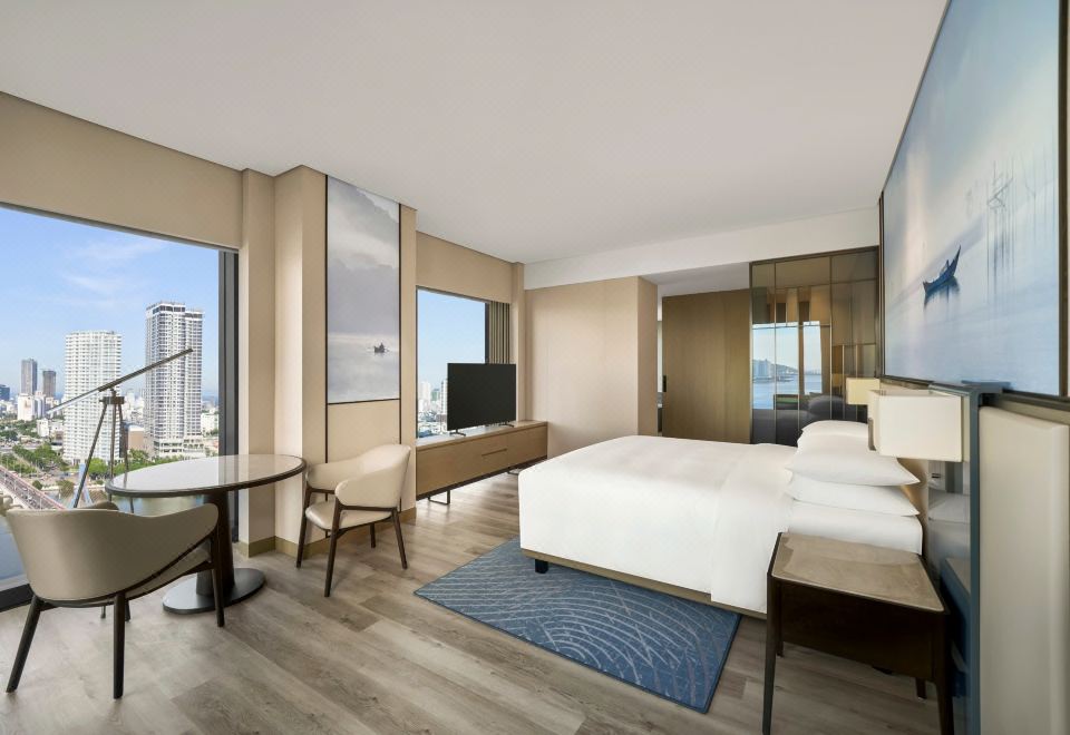 行政特大床河景房