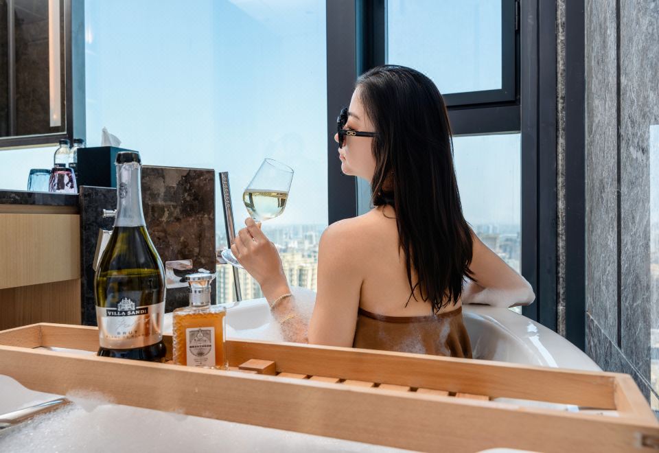 Marimekko联名主题大床房 | 270°全景落地窗