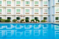 Microtel by Wyndham South Forbes Near Nuvali