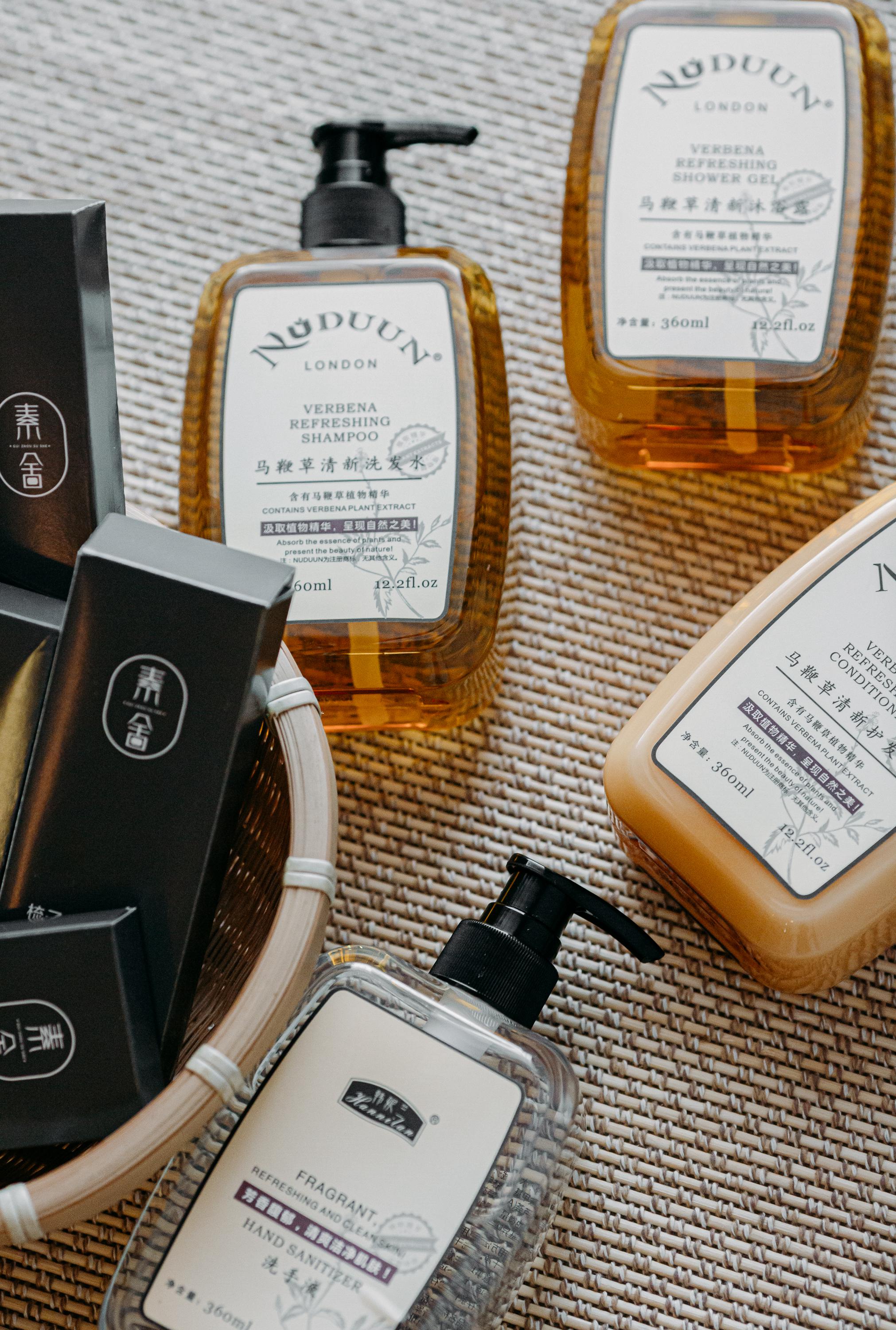 邂逅.浴缸圆床房