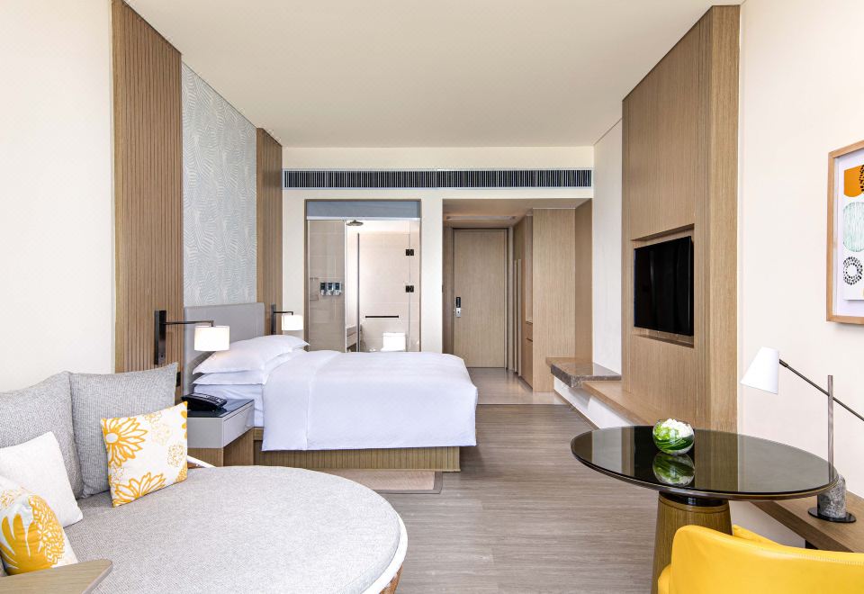 尊貴海景大床房（高樓層側海景）