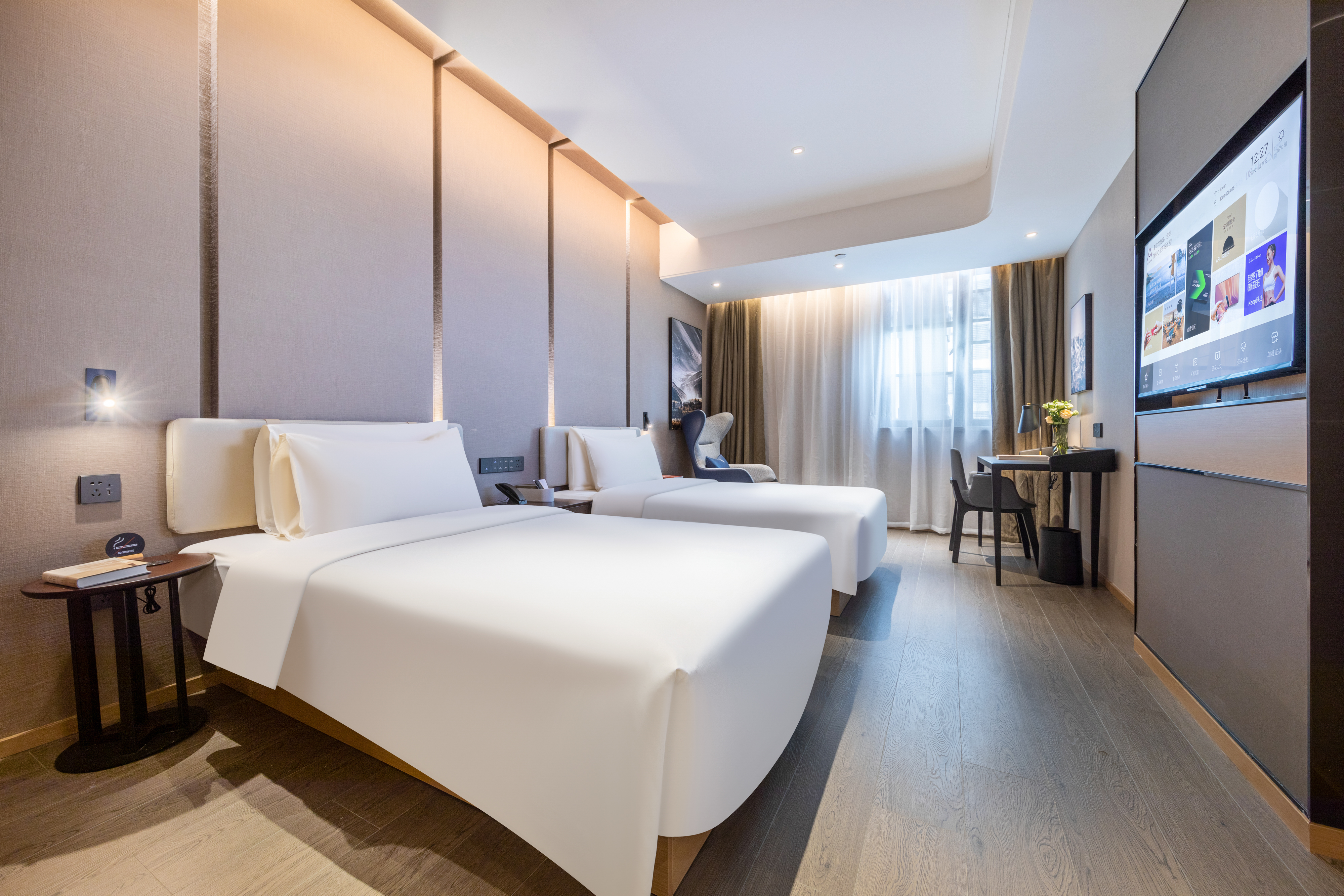 高级双床房（慢回弹深睡记忆枕+投屏电视）