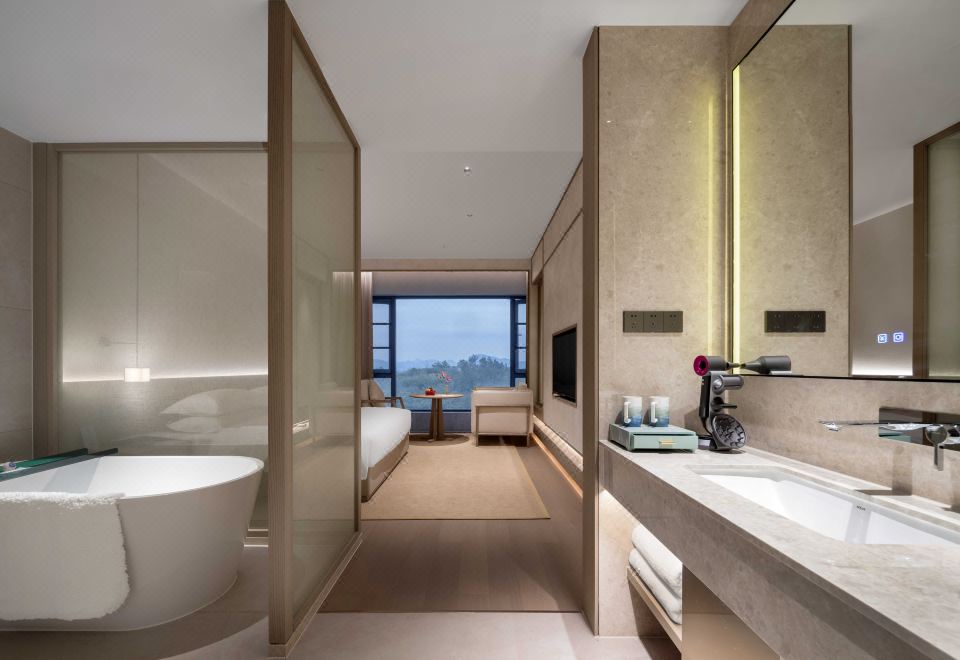 盼云榻榻米家庭落日小套房