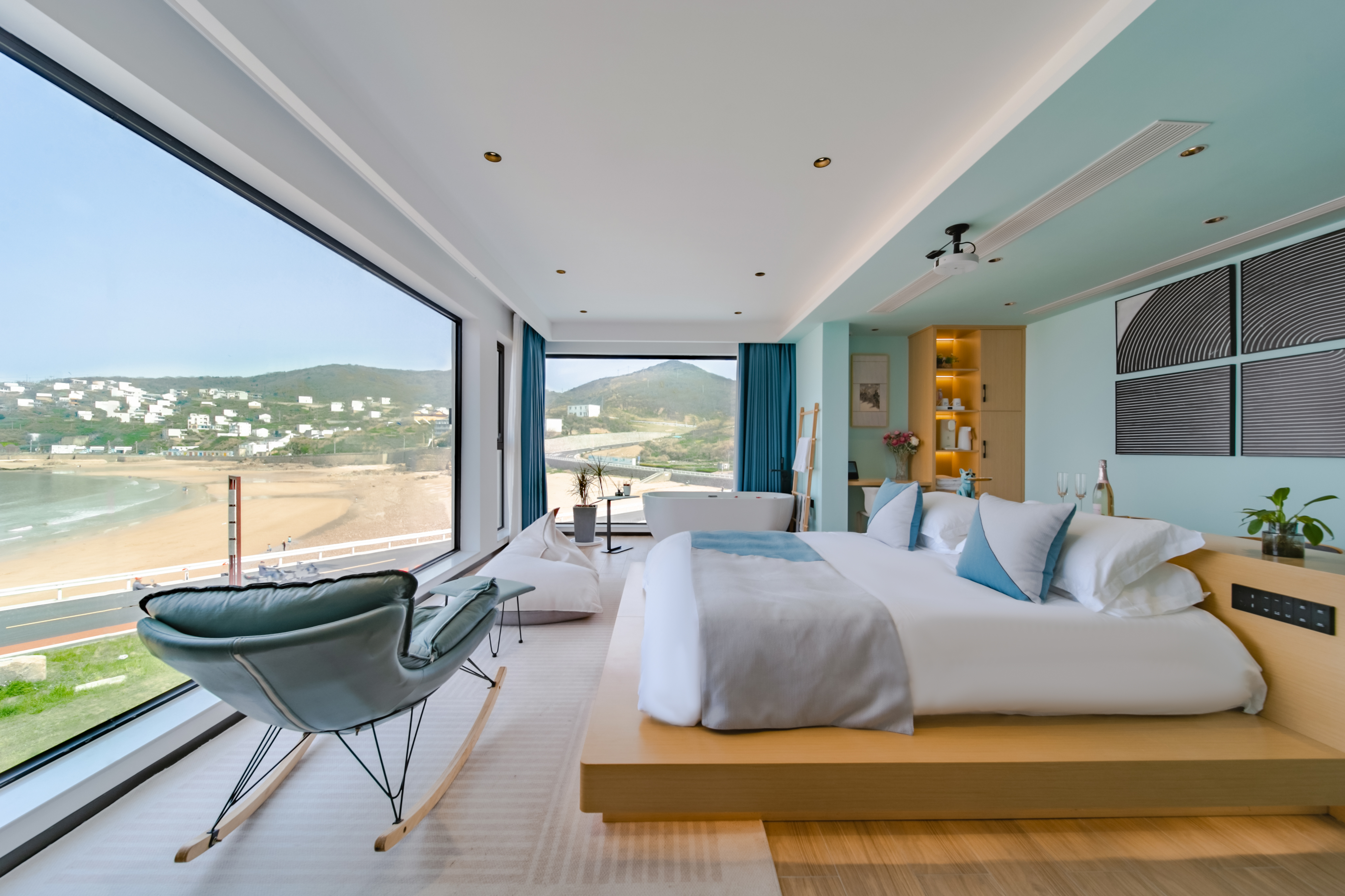 Shengsi qing yu jing house龙利鱼·海景投影浴缸大床房