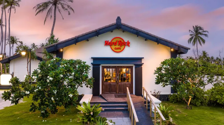 Hard Rock Hotel Maldives 食事・レストラン