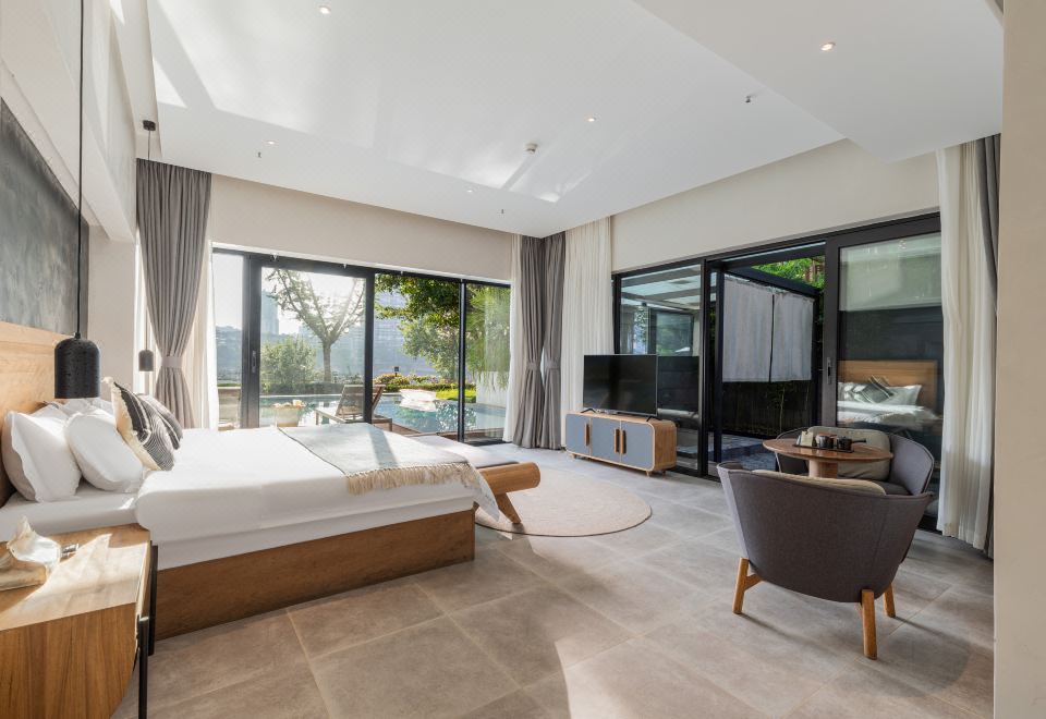 山拾·270°江景大床房（獨立庭院+露天私湯）