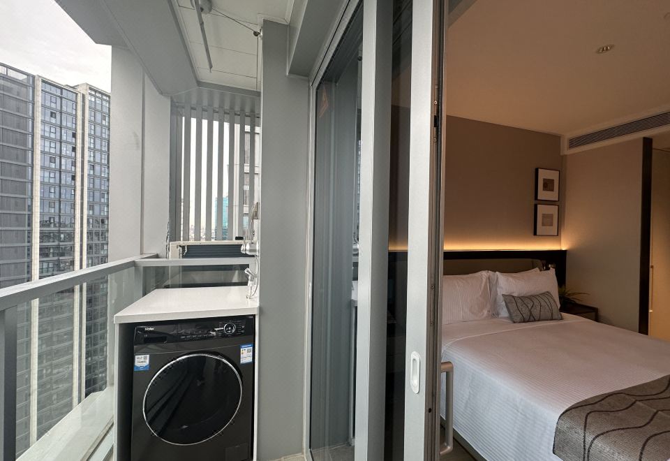 单房公寓（洗烘机+冰箱+投屏）