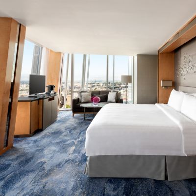 Deluxe King Room with City View Shangri-La the Shard, London Promo Code