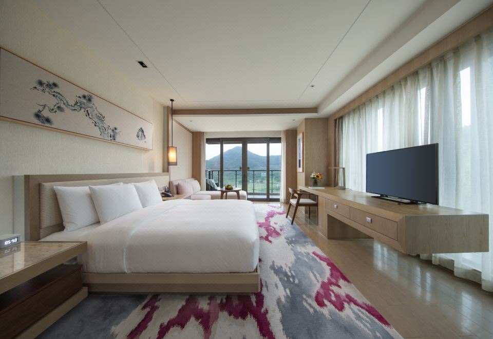 高级房 超大床 山景