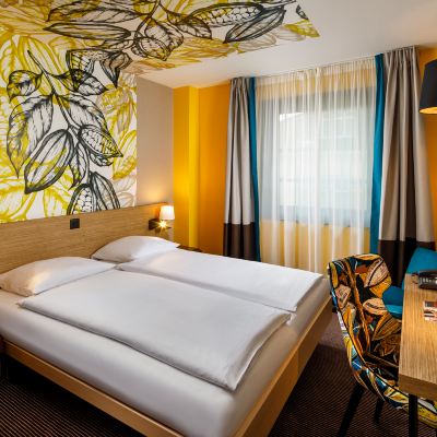 Business Double Room Zurich Swiss Chocolate by Fassbind*** Promo Code