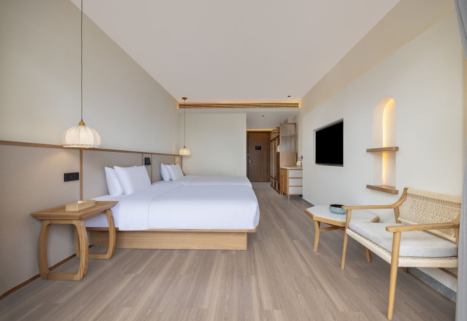 Deluxe 2-bed Room