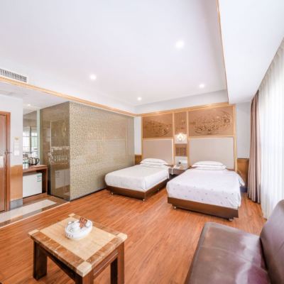 商務雙人房 華信商務飯店（珠海拱北口岸店）優惠