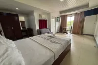 ييلوبيل هوتل