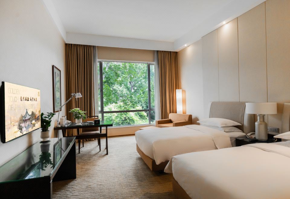 Jinling Resort2-bed Room With Garden View