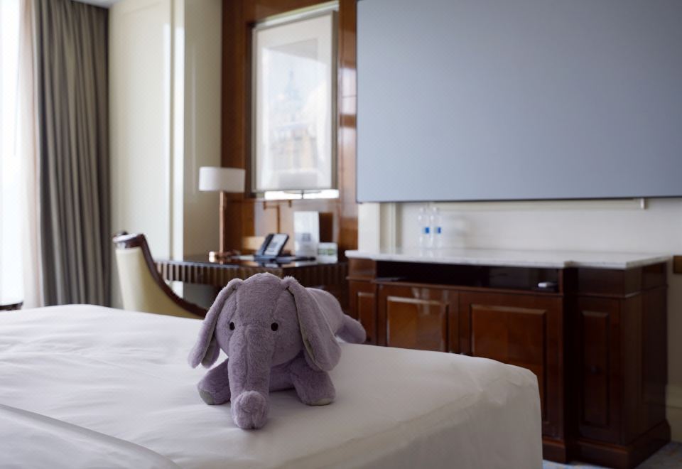 100寸巨幕房·私人影院·腾讯海量电影随心看