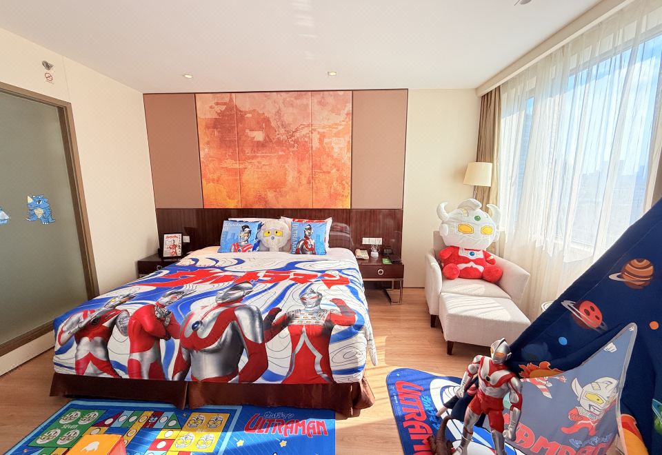 奥特曼亲子主题大床房