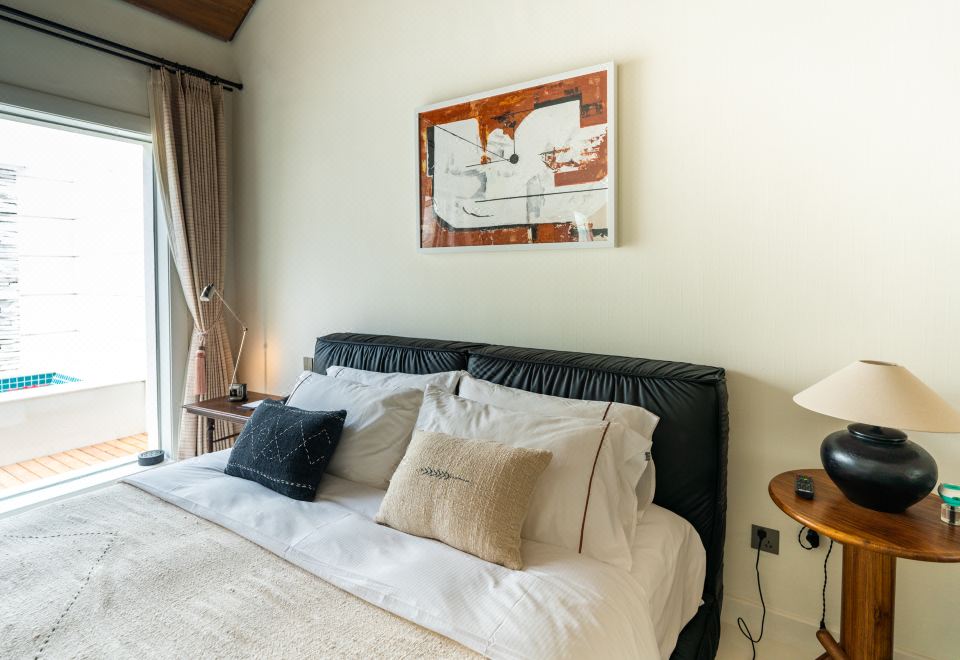 湖畔园景私汤房