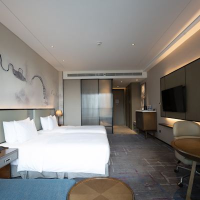 雪映高級城景雙床房 廣州融創堇山酒店優惠