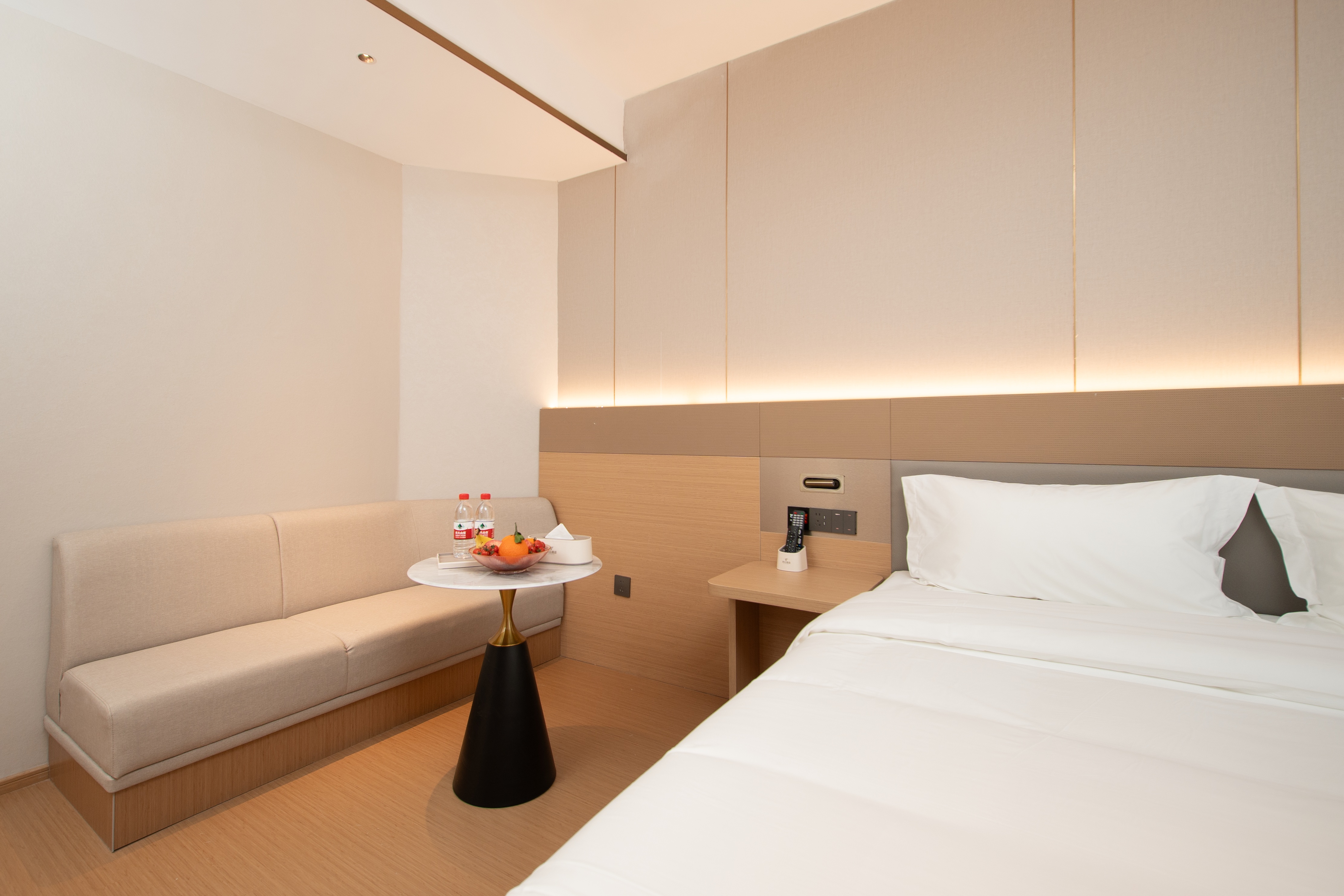 亿界.雅居大床房（乳胶枕头+零圧床垫）