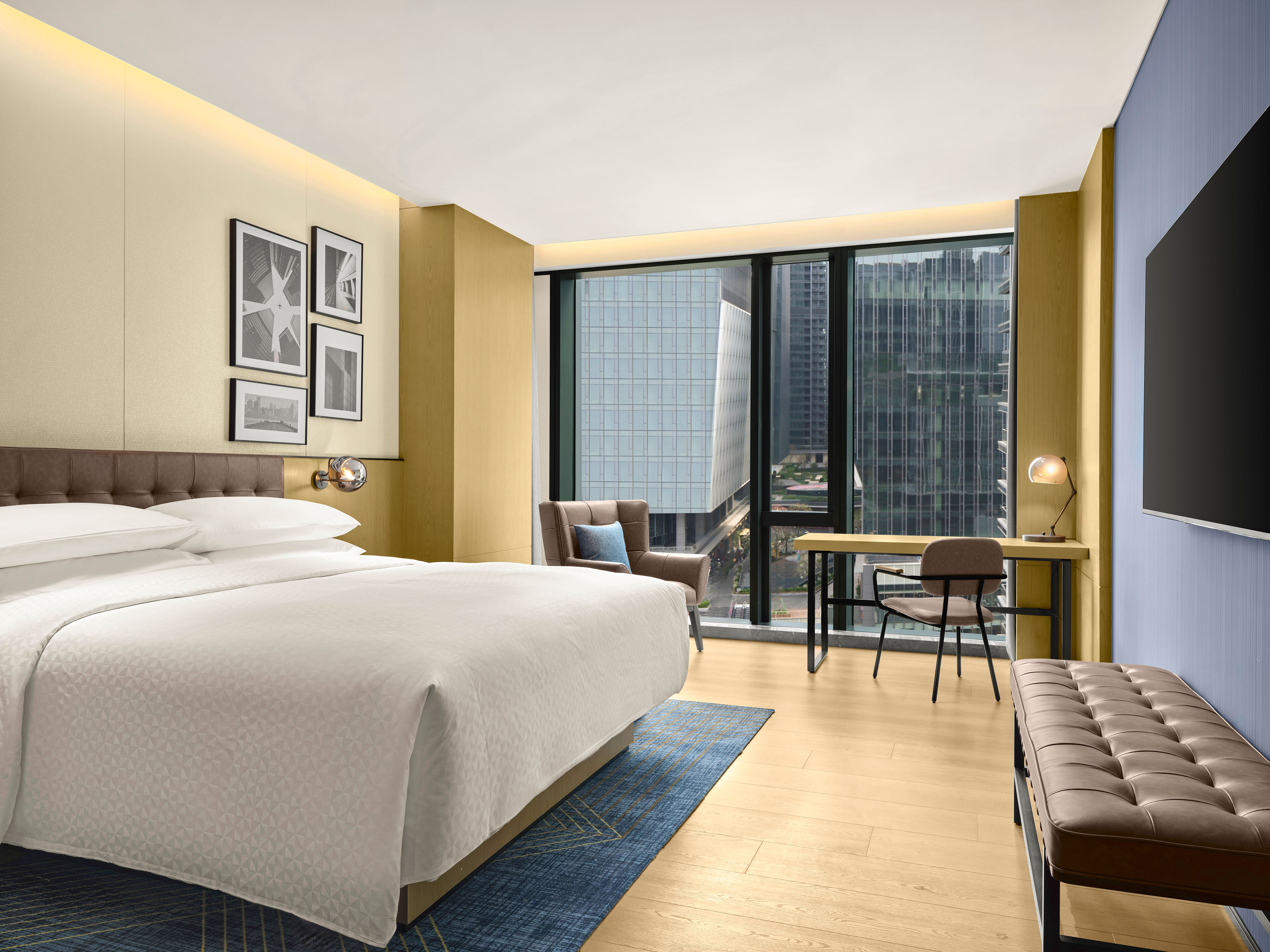 Classic City-View Double Bed Room (Overlooking MixC Sky Garden)