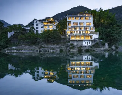 Xingyi Yunshe Guesthouse (Fanjing Mountain Scenic Area Branch) Отели в г. 