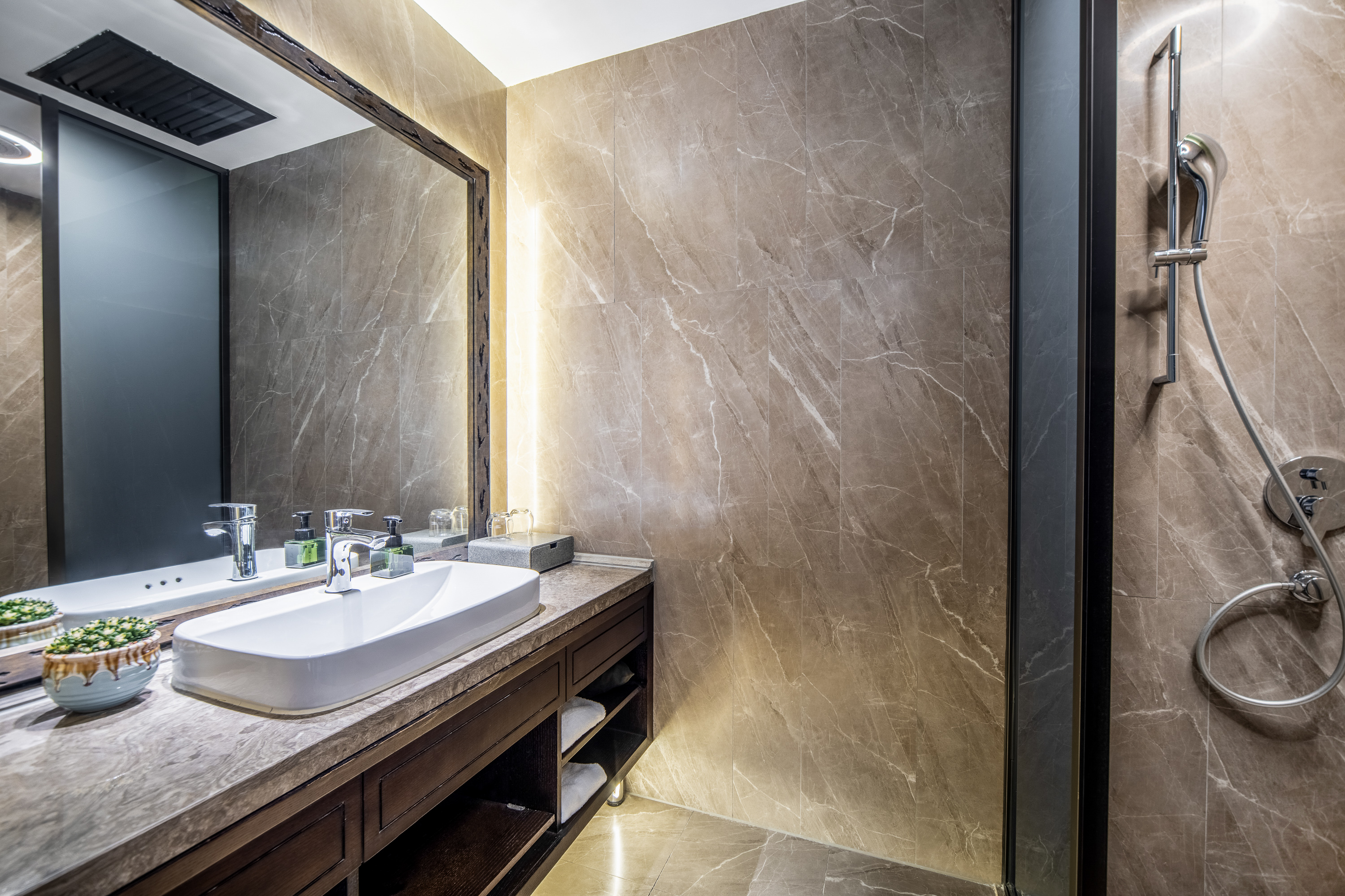 庭院家庭套房（零圧床垫+手机投屏+温润加湿器）