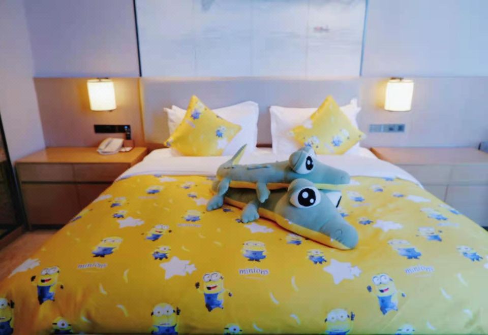 Courtyard by Marriott Hangzhou XiaoshanMinions Theme Family Room