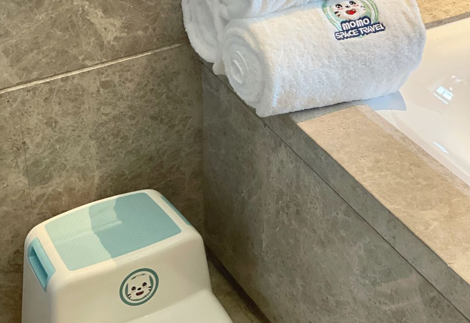 亲子双床房【帐篷顶+摇摇马+小童洗护用品】