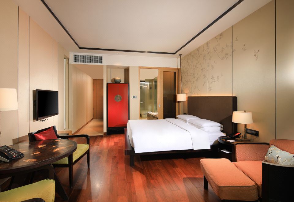 凱悅園景大床房